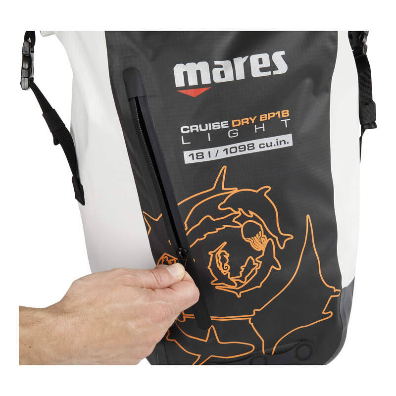 Lightweight 18L waterproof backpack for sport and outdoor use