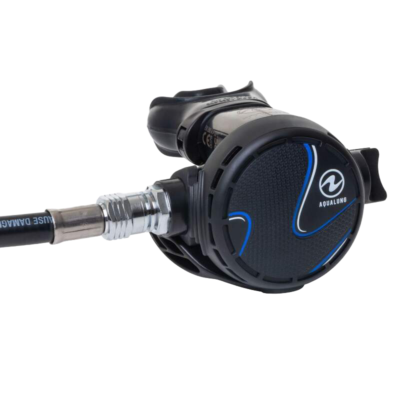 Aqualung Titan Regulator - Reliable Performance for Beginner Divers
