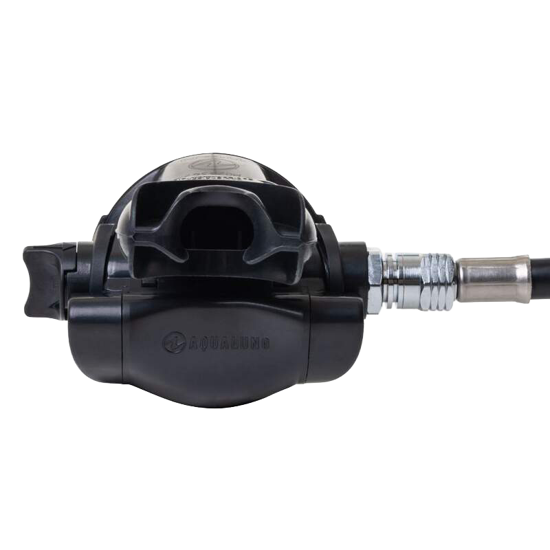 Aqualung Titan Regulator - Reliable Performance for Beginner Divers