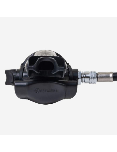 Aqualung Titan Regulator - Reliable Performance for Beginner Divers